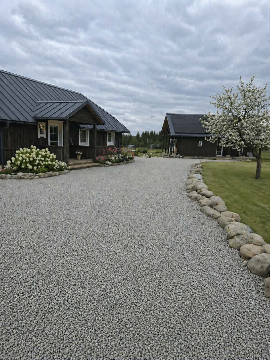Dviejų namelių kompleksas „Kregžlės“ sodyboje